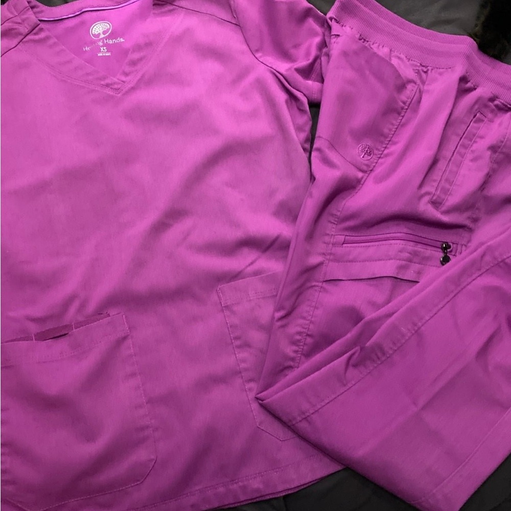 Healing hands scrub set with jogger bottoms
